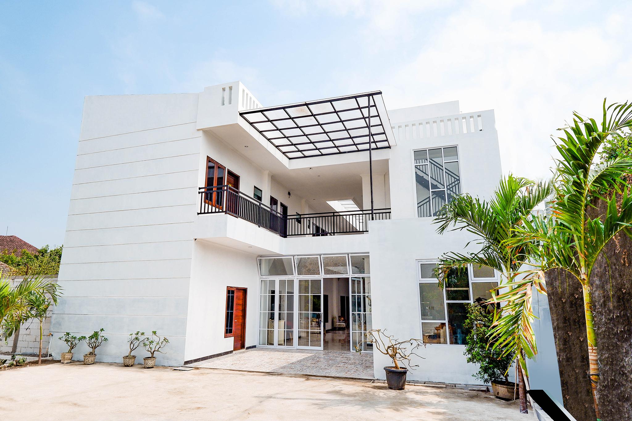 Oyo 1611 Four D'Home Surakarta  Экстерьер фото